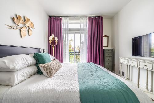 Belltown Apartment | Seattle Among The Trees: in Belltown w/Parking!