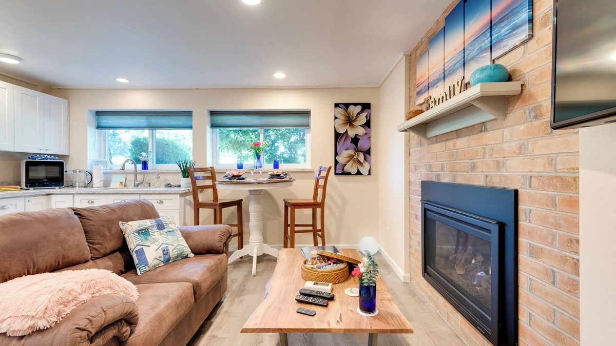 Kenmore House | Seattle-Area Studio, 2 Mi to St Edward State Park!