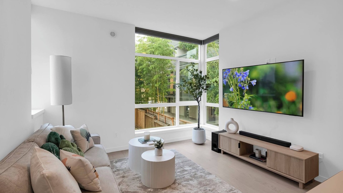 Squire Park House | Seattle Modern 2BR2BA Townhome with Rooftop Near Capitol Hill w/Garage Parking