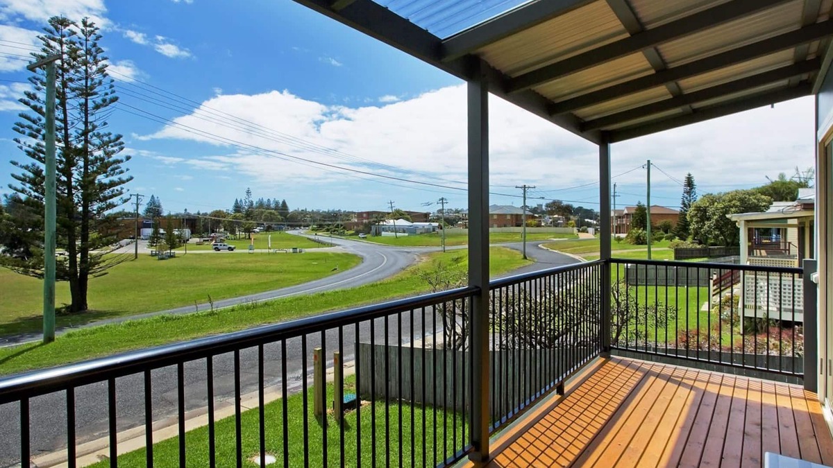 Bermagui Cottage | Seaview Beach House 5