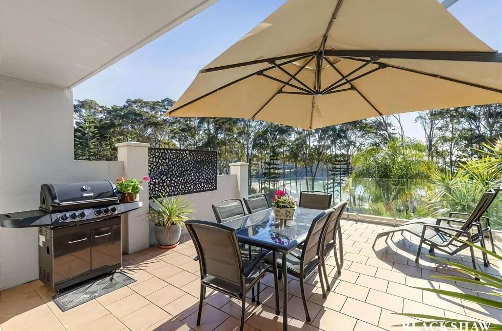 Denhams Beach House | Seaview by the Cliff