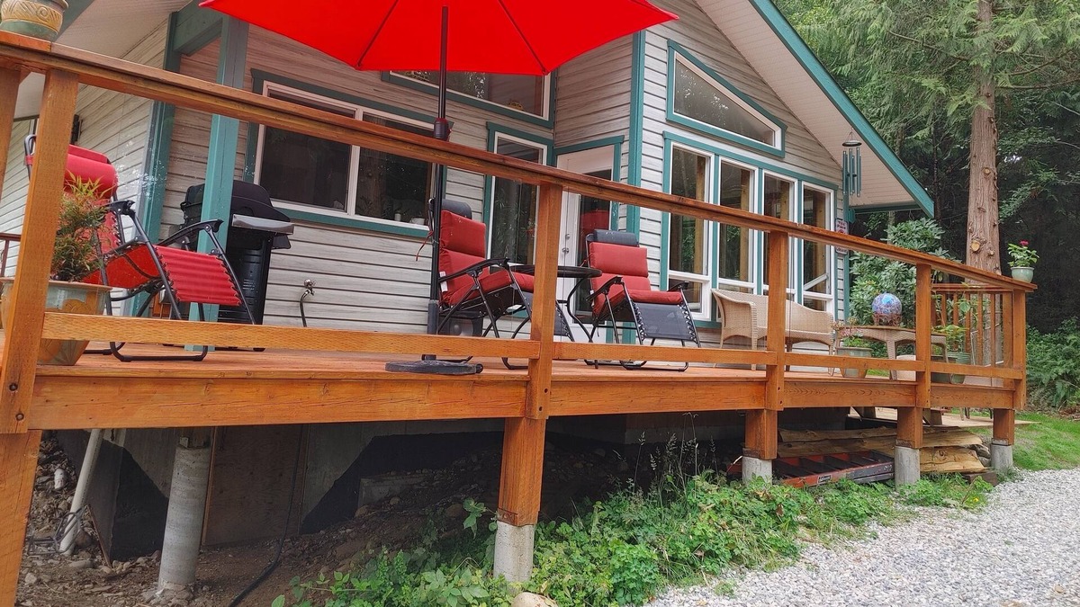 West Sechelt House | SeaView Getaway Vacation Home Rental-minutes from the beach.