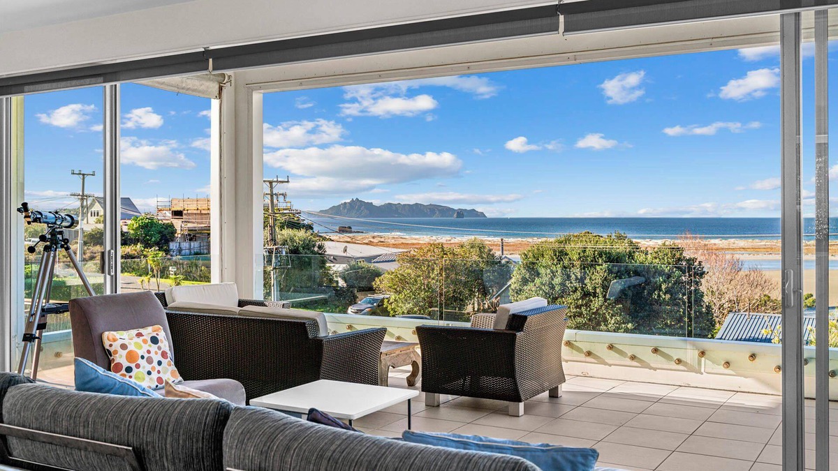 Mangawhai Heads House | Seaview - Mangawhai Heads Holiday Home