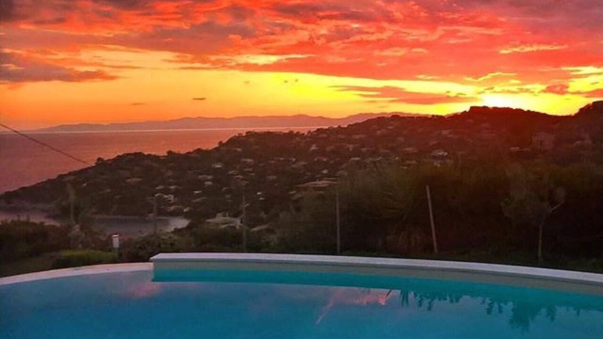 Villaggio delle Mimose Villa | SEAVIEW PRIVATE PANORAMIC POOL IN A MEDITERRANEAN GARDEN🏝