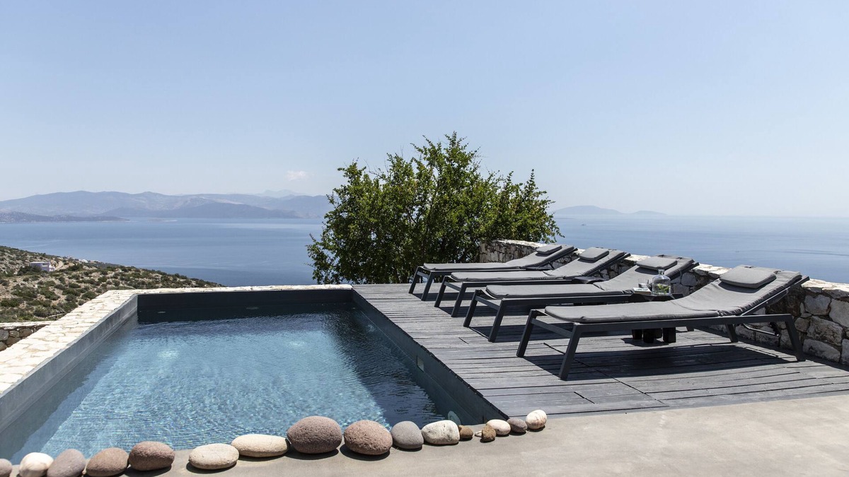 Marathon Villa | Seaview villa schinias, is a modern and minimal property with amazing view!