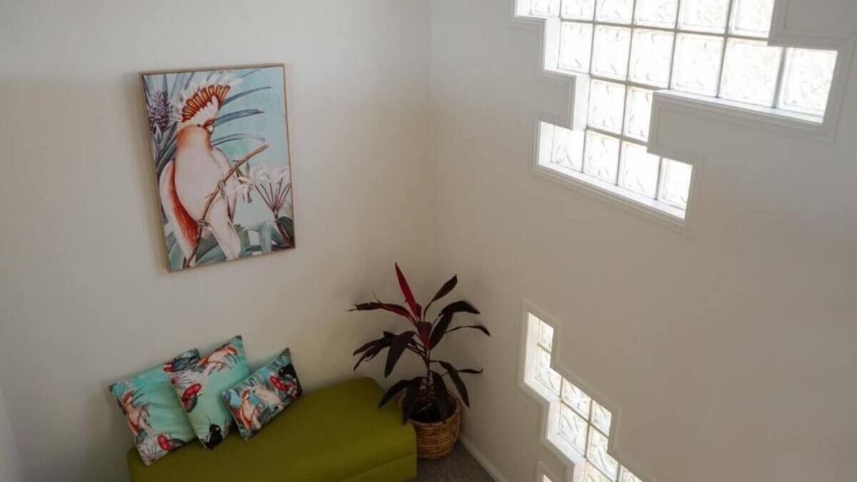 Belgian Gardens Apartment | Seaviews and Privacy