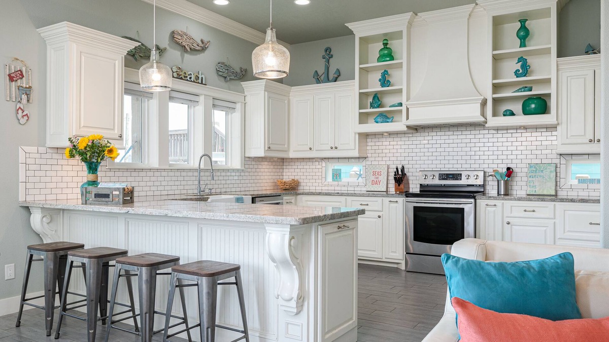 Port Bolivar Cottage | SeaViews from Deck / Tiki Bar / Fully Stocked