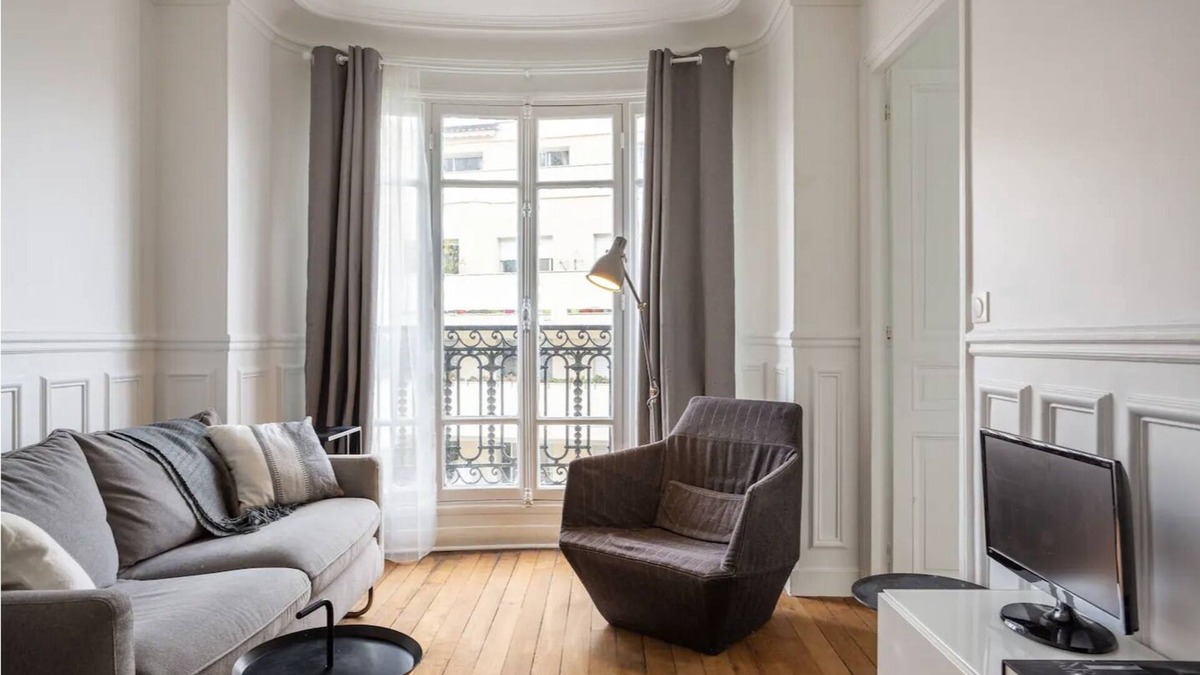 18th Arrondissement Apartment | Seb's Place Montmartre | Paris Safe and quiet area