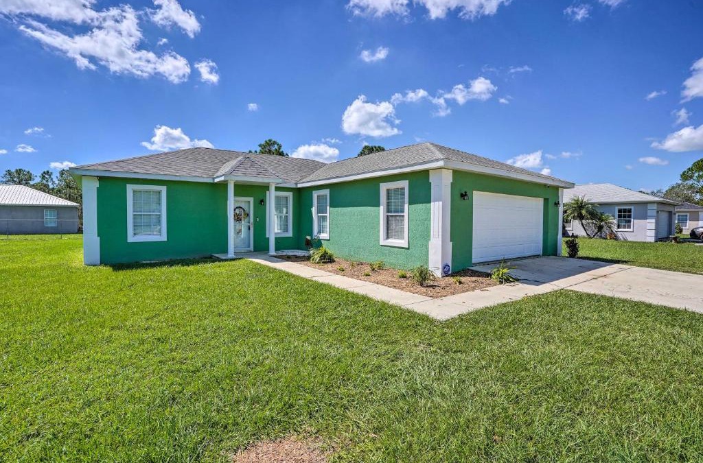 Sebring House | Sebring Gem Close to Golf and Raceway