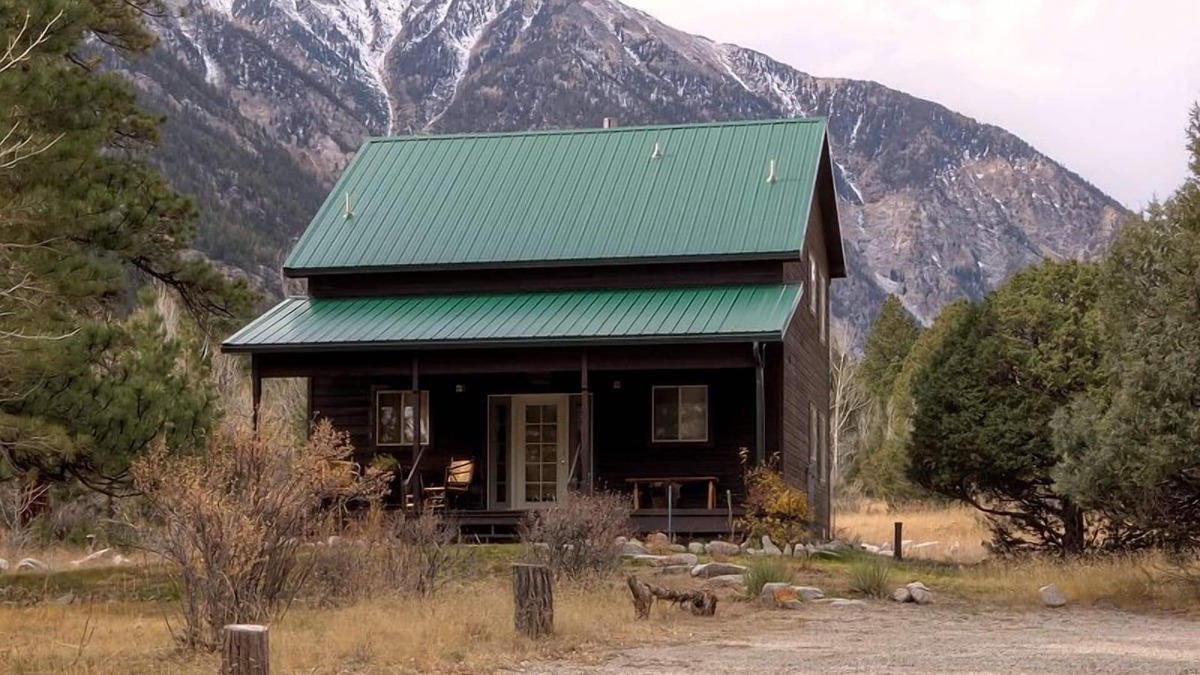 Buena Vista Cabin | Secluded~14er Views~Therapeutic Hot Tub~Brook~Borders USFS 3 sides~Wildlife