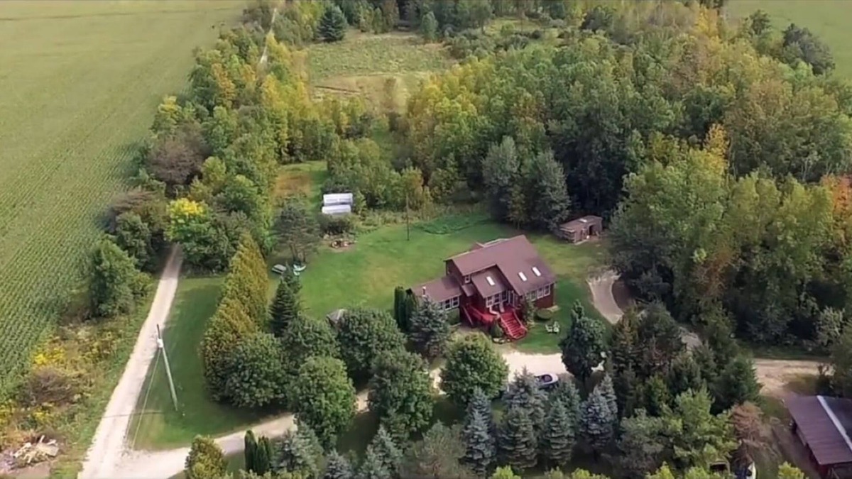 Elora House | Secluded 22-acre oasis in Elora