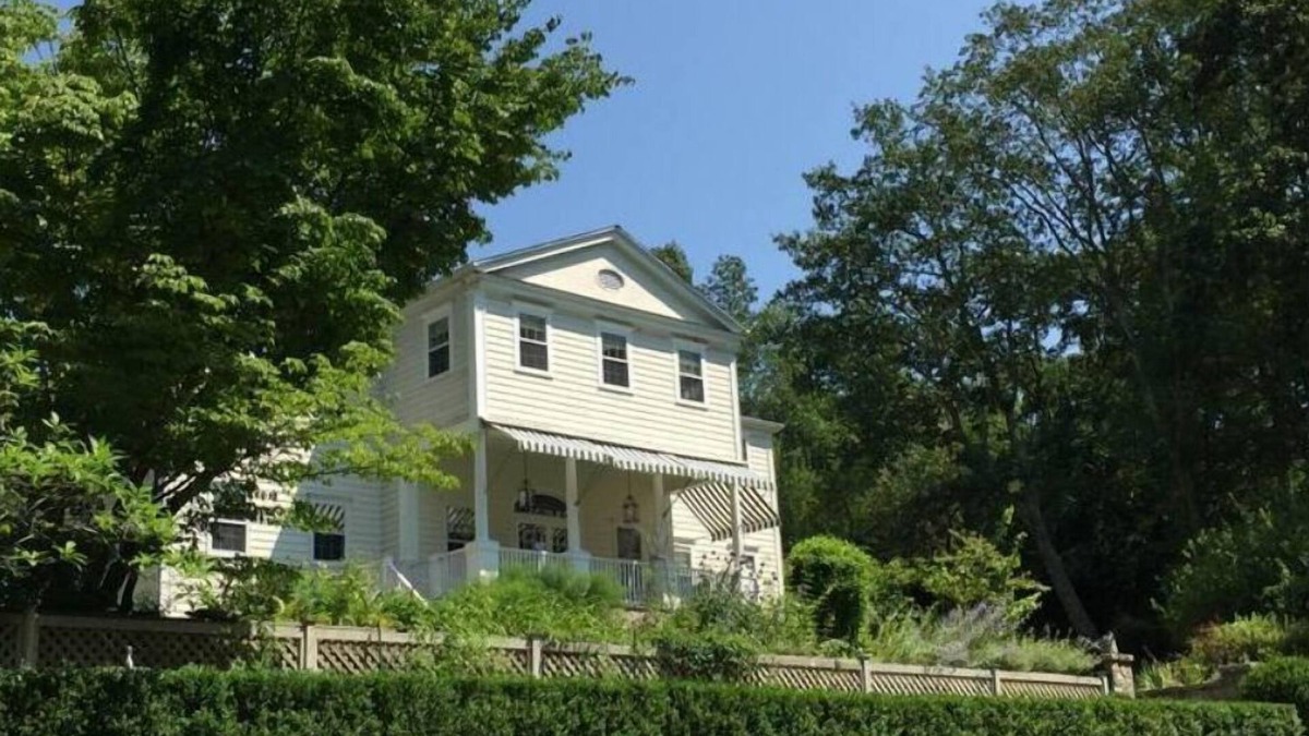 Pound Ridge House | Secluded 4BR Estate w/Pool, Gardens & Trails, Bedford/Pound Ridge, NY