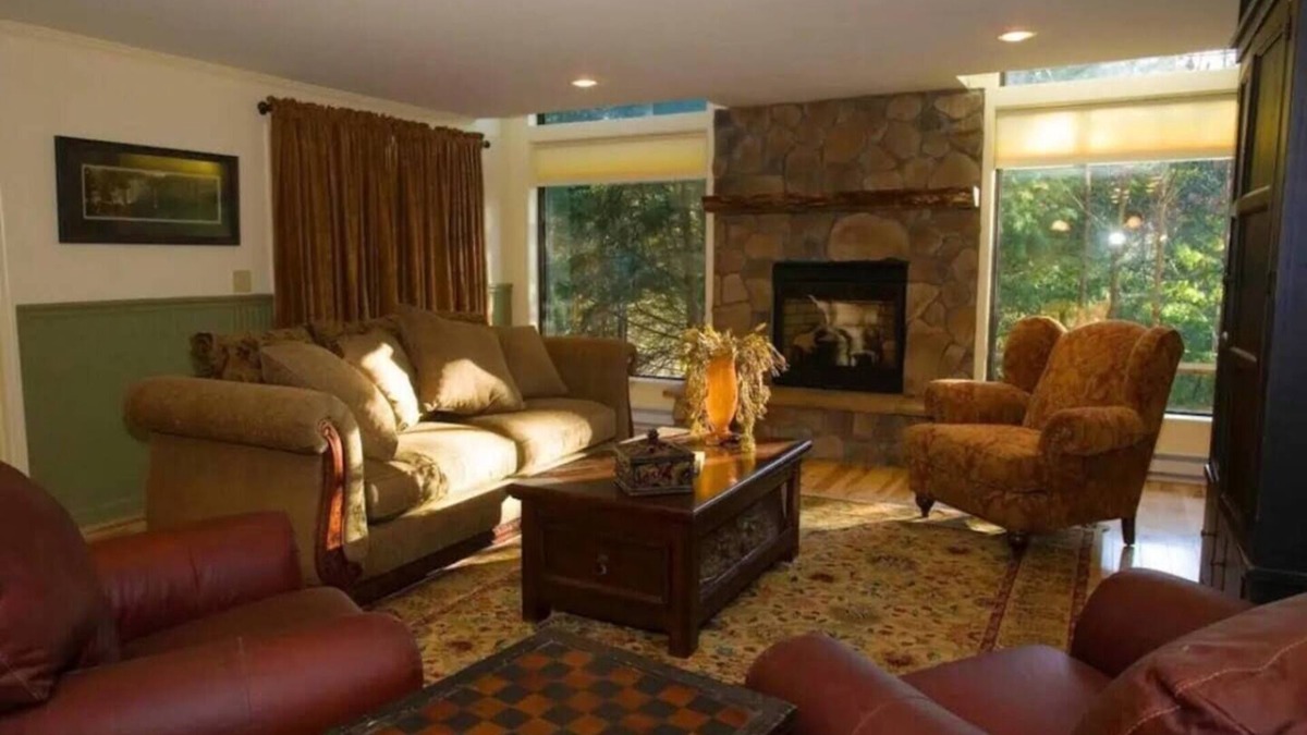 Chestertown House | Secluded and Cozy Townhome at Tripp Lake