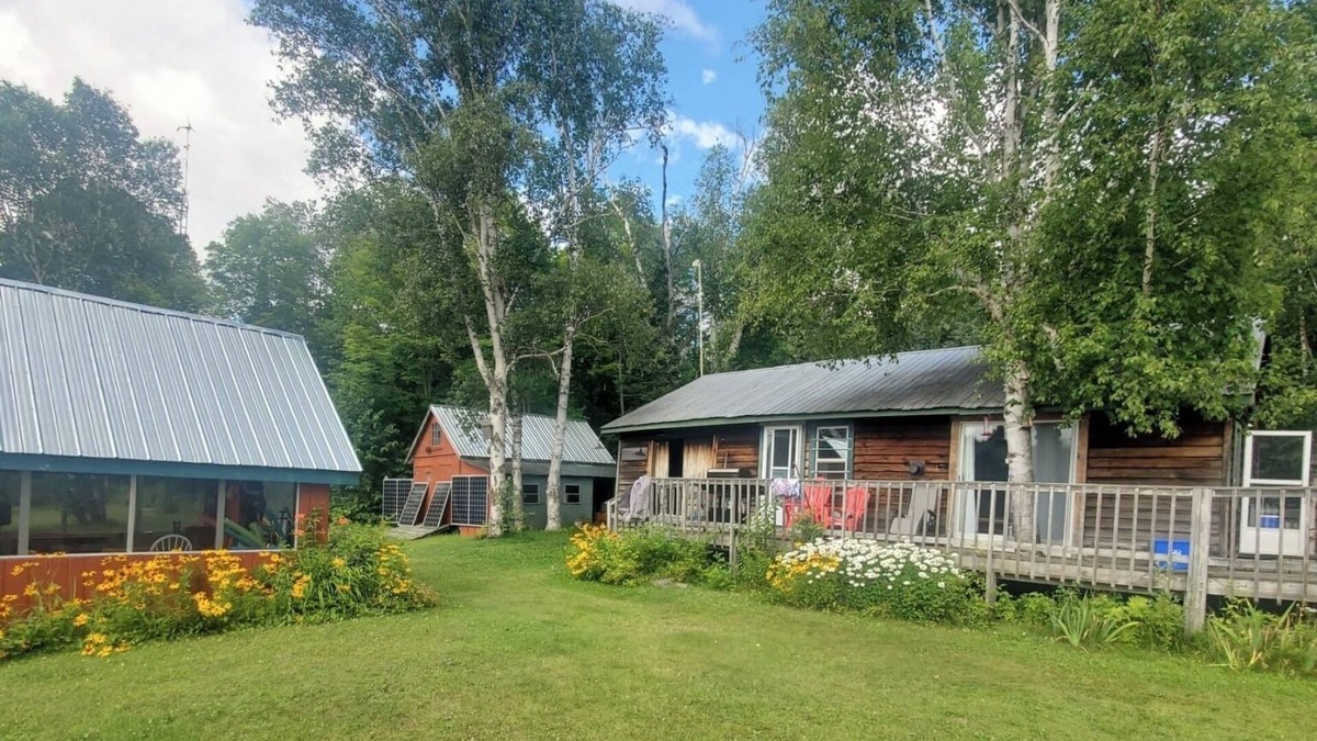 Unorganized Centre Parry Sound House | Secluded and serene lakefront cottage