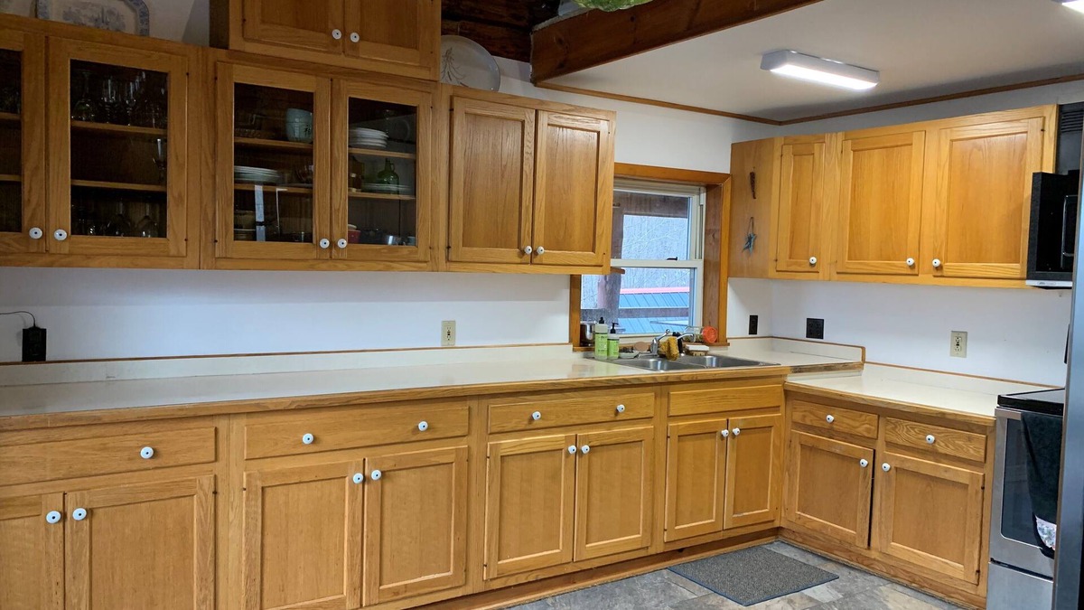 Scio Cabin | Secluded Authentic Log House w/valley view!