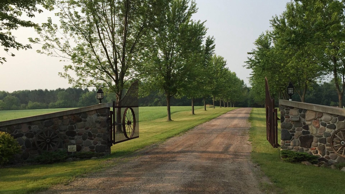 Cumberland House | Secluded Bay of Beaver Dam Lake - Northwoods WI Paradise