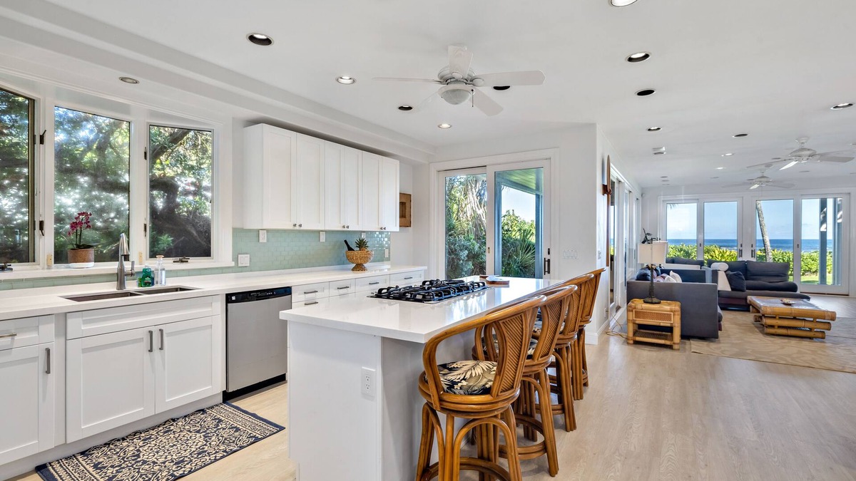 Mokuleia House | Secluded Beachfront Luxury, Highly Desired Location