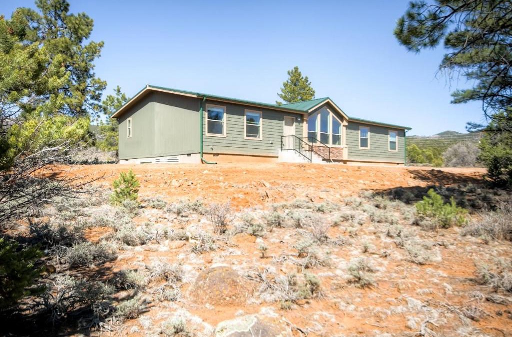 Boulder House | Secluded Boulder House - Next to National Forests!