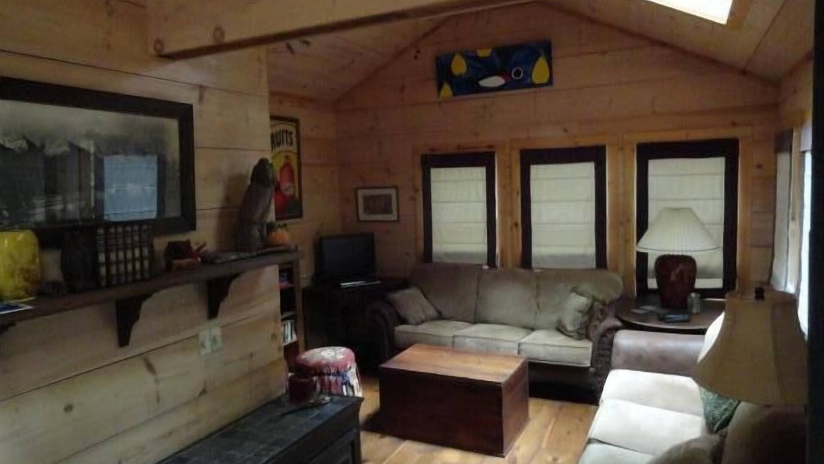 Wiley Cabin | Secluded but Not Remote, Private Retreat