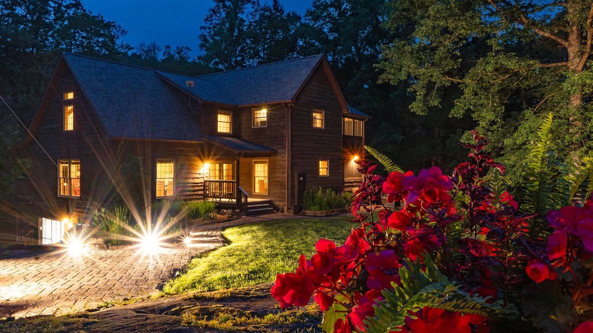 Edmond House | Secluded but only 5 minutes from New River Gorge Bridge