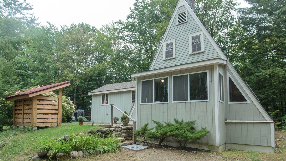 Thornton Cabin | Secluded Cabin In The Woods Huge Yard + Patio