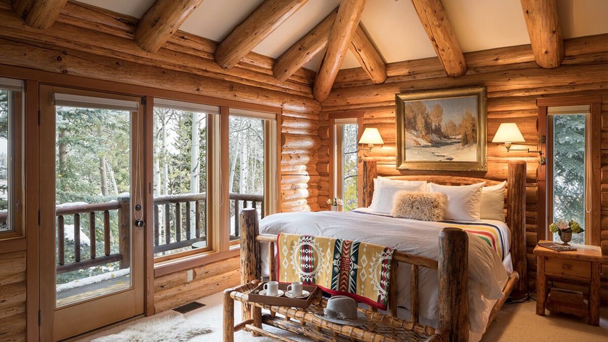Crescent H Ranch Villa | Secluded Cabin in the Woods
