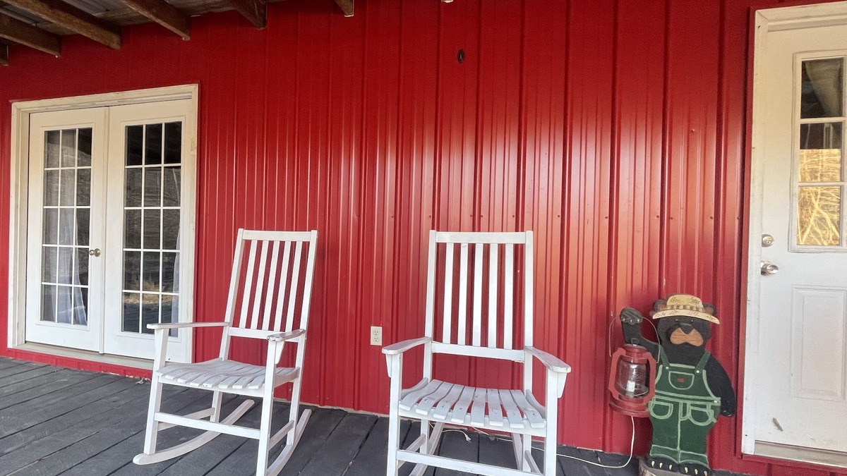 Garrison Cabin | Secluded cabin located on 500 acres in the beautiful hills of Kentucky.