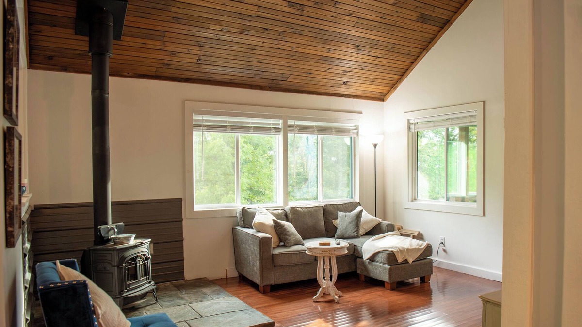 Mathias Cabin | Secluded cabin on 20acres boarding the George Washington National Park