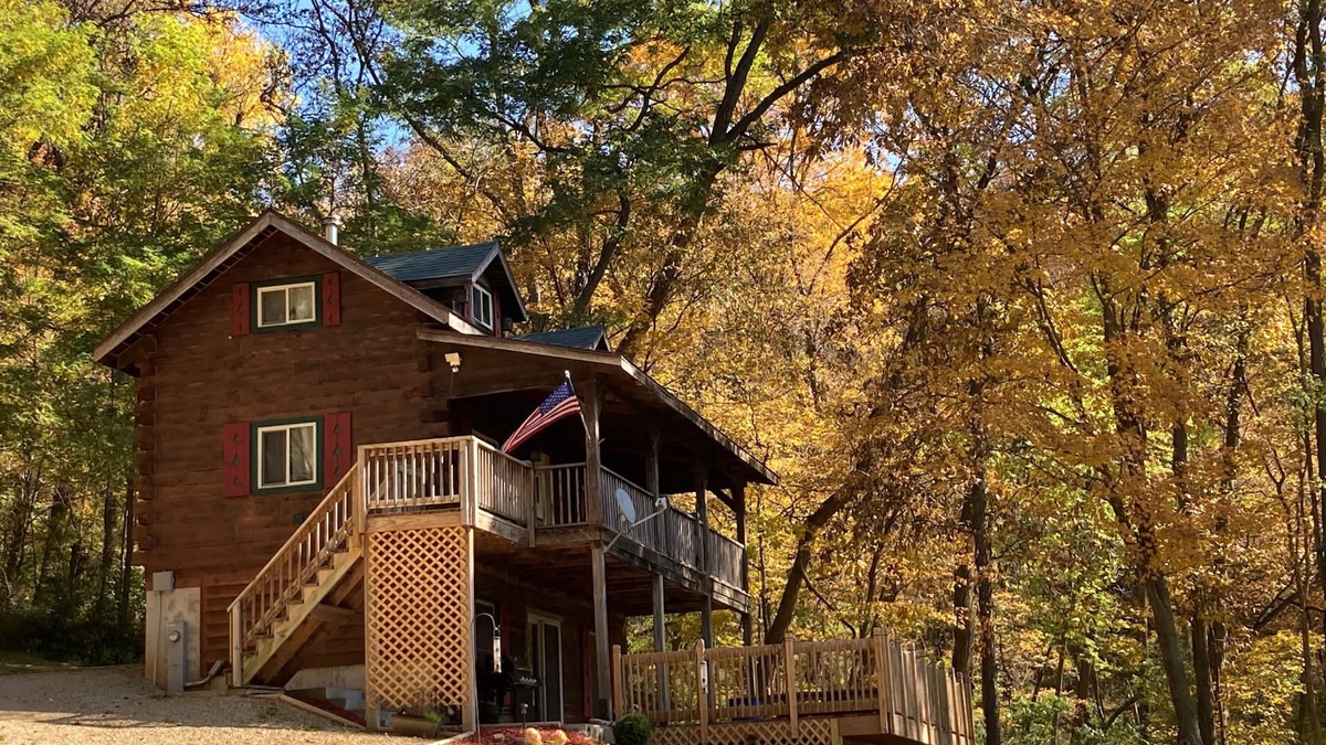 Sextonville Cabin | Secluded cabin in the woods with great views of Mother Natures finest