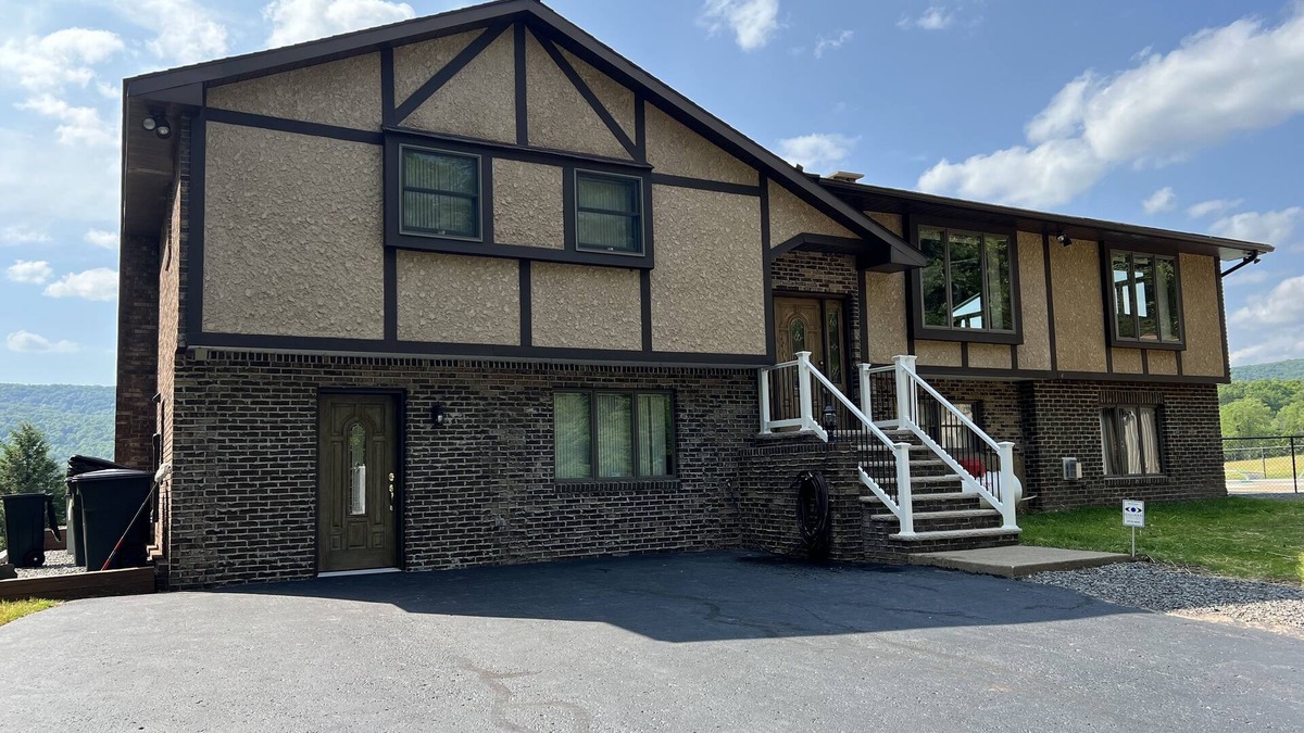 Sweet Valley Cabin | Secluded Cabin with Beautiful Views & Inground Pool