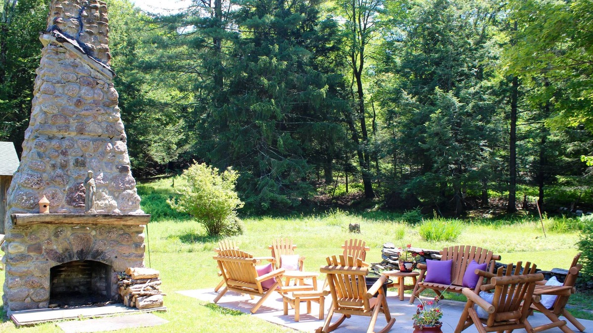 Town of Olive House | Secluded Catskill Mountains Getaway Peaceful Nature Near Woodstook