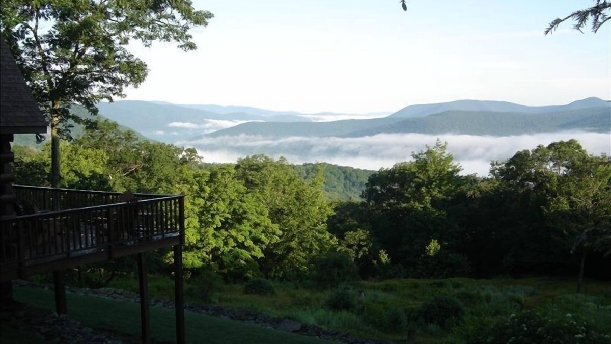 Glenford Cabin | Secluded Catskill Mountain Log Cabin, Breathtaking Vista, Private, Relaxing