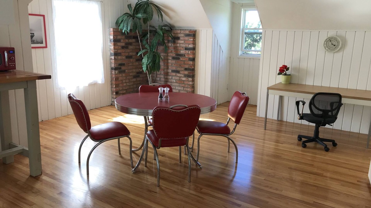 Mission Valley West Apartment | Secluded, Charming and Unique! Spacious Apartment EXCELLENT Central Location