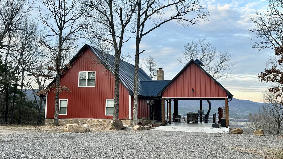 Dardanelle Cabin | Secluded Chickalah Mt. retreat overlooking beautiful Harkey Valley!