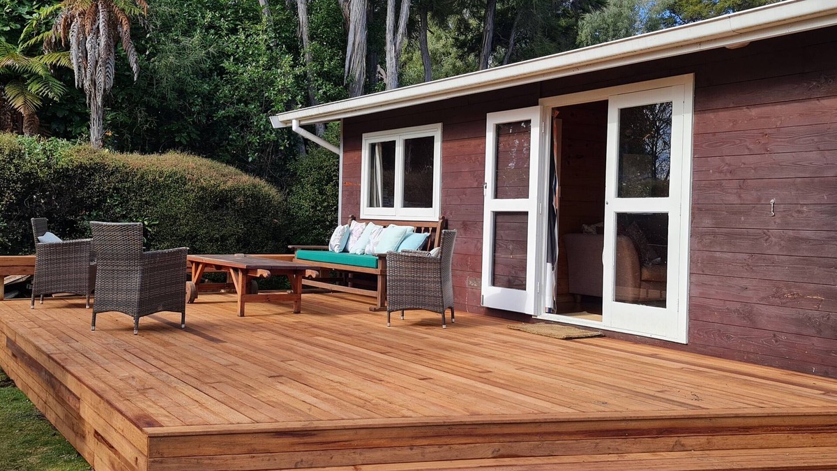 Hatepe Cottage | Secluded Classic Kiwi Bach.