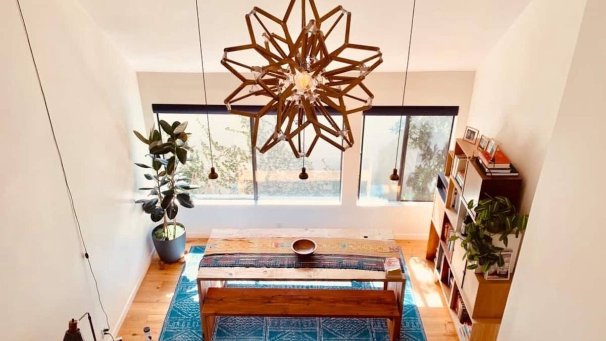 Beverly Grove Condo | Secluded Condo - 2 bed/2bath + Loft + Deck