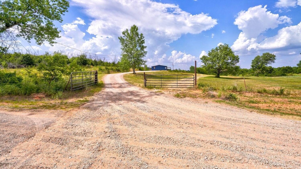 Norman Cabin | Secluded cottage on 10 acres with hot tub