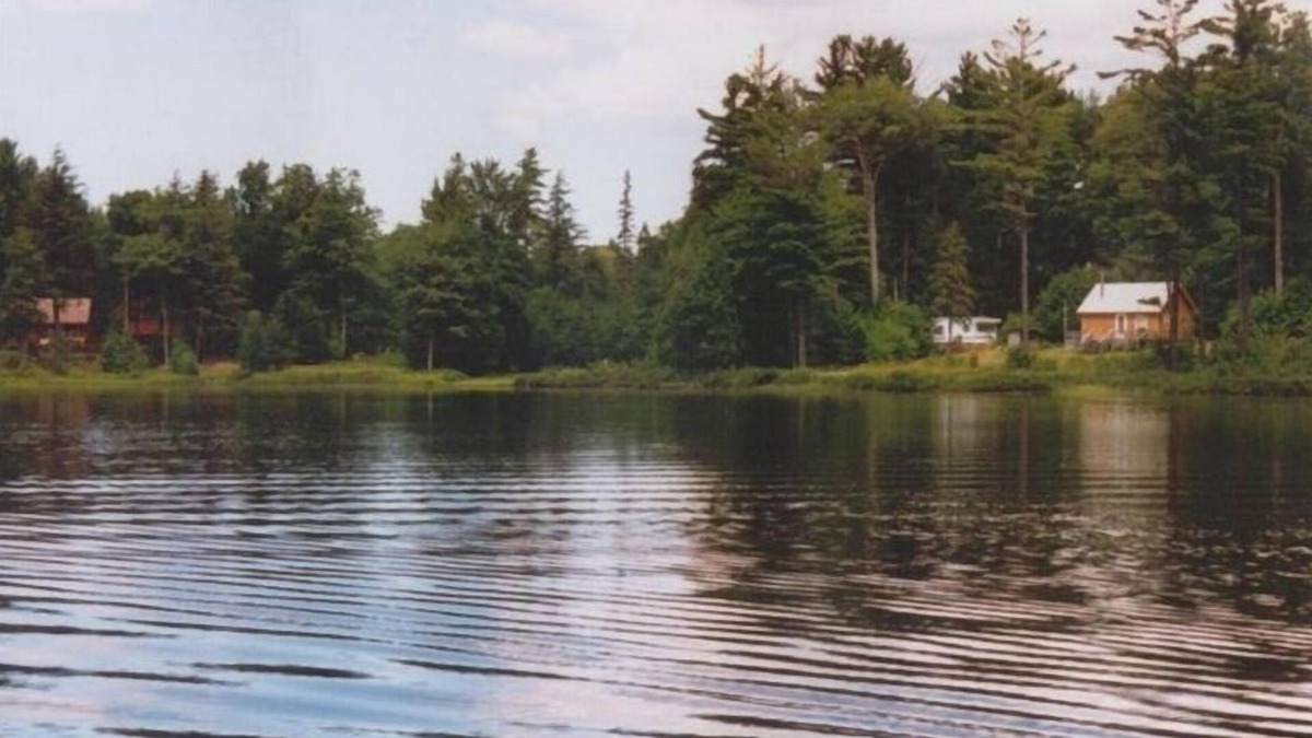 Wetmore Cottage | Secluded Cottage on Stella Lake.Row Boat with private boat landing site