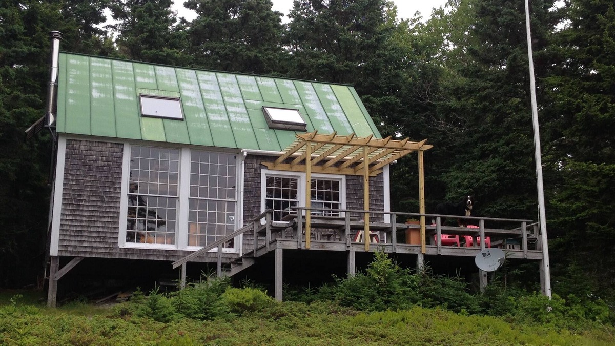 Stonington House | Secluded Cottage with Stunning Ocean Views