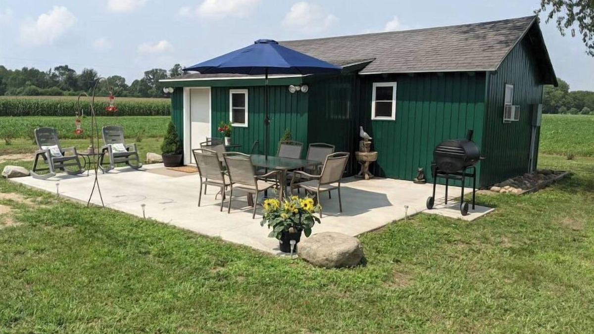 Berrien Springs Cabin | Secluded Country Cabin