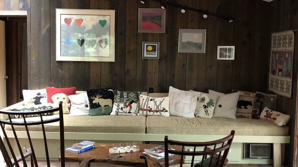 Jamaica Cabin | Secluded, cozy and affordable! Beautiful setting in the woods