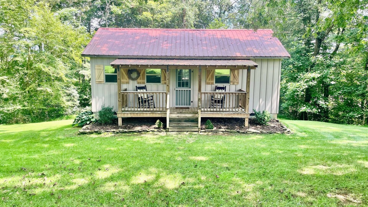 Elkin Cabin | Secluded farm cabin-private 100 acre retreat in Yadkin Valley Wine region