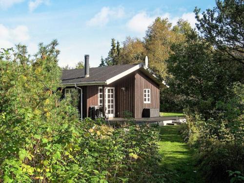 Gjøl House | Secluded Forest Retreat at Gjol-By Traum