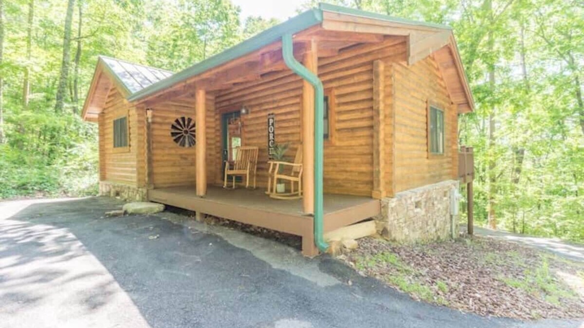 Wildwood Cabin | Secluded Getaway with Private Hot Tub!