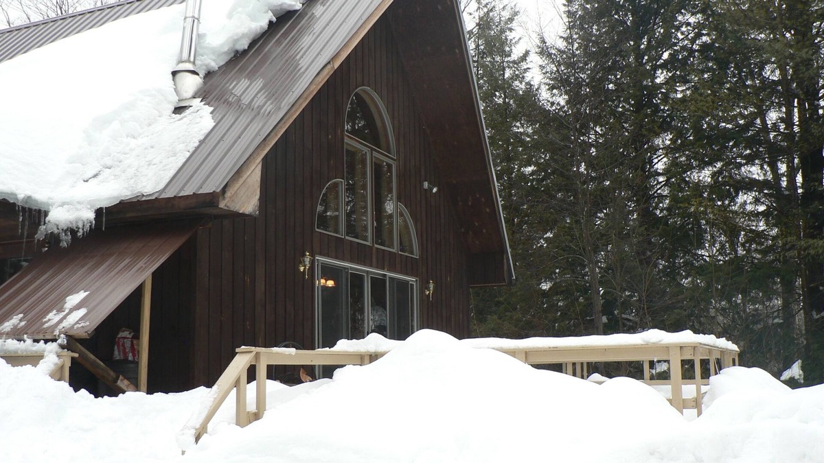 Johnsburg House | Secluded Gore Mountain Pine-Panelled Getaway