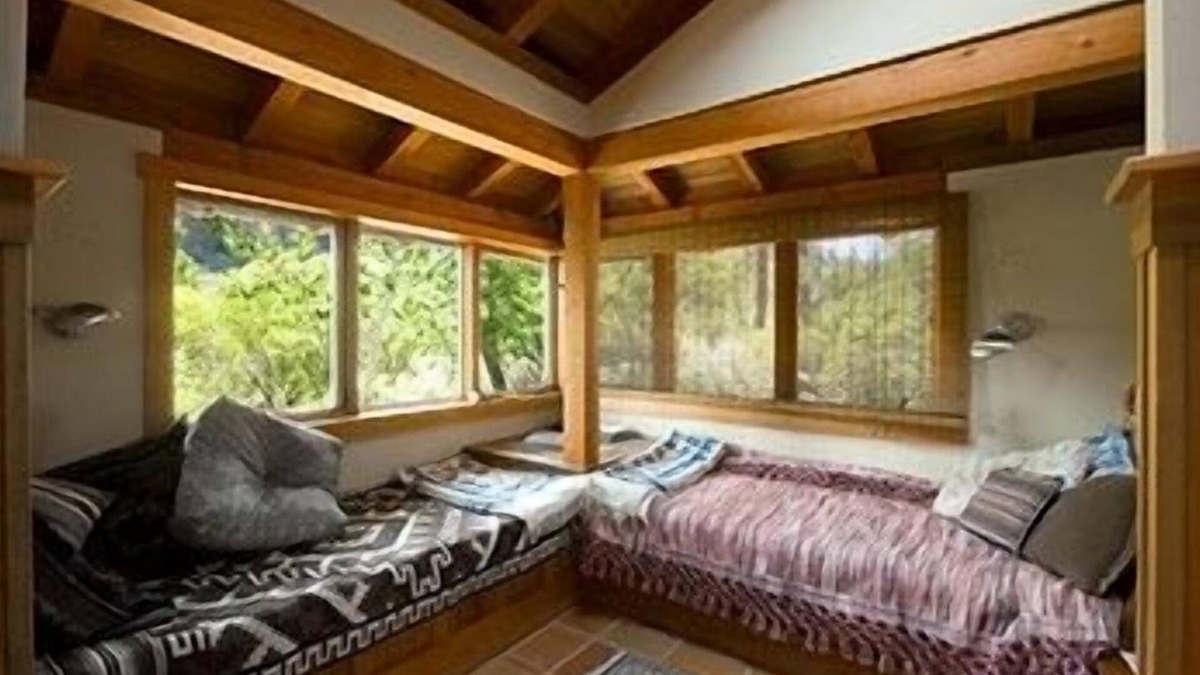 Alpine Village Cottage | Secluded Hideaway Cottage By Mt Stream Near Hiking, Biking, Skiing, Hot Springs