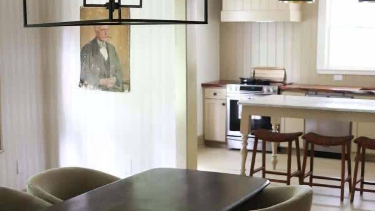 Sand Ridge House | Secluded Historic Cabin/Charming/Sleeps 8