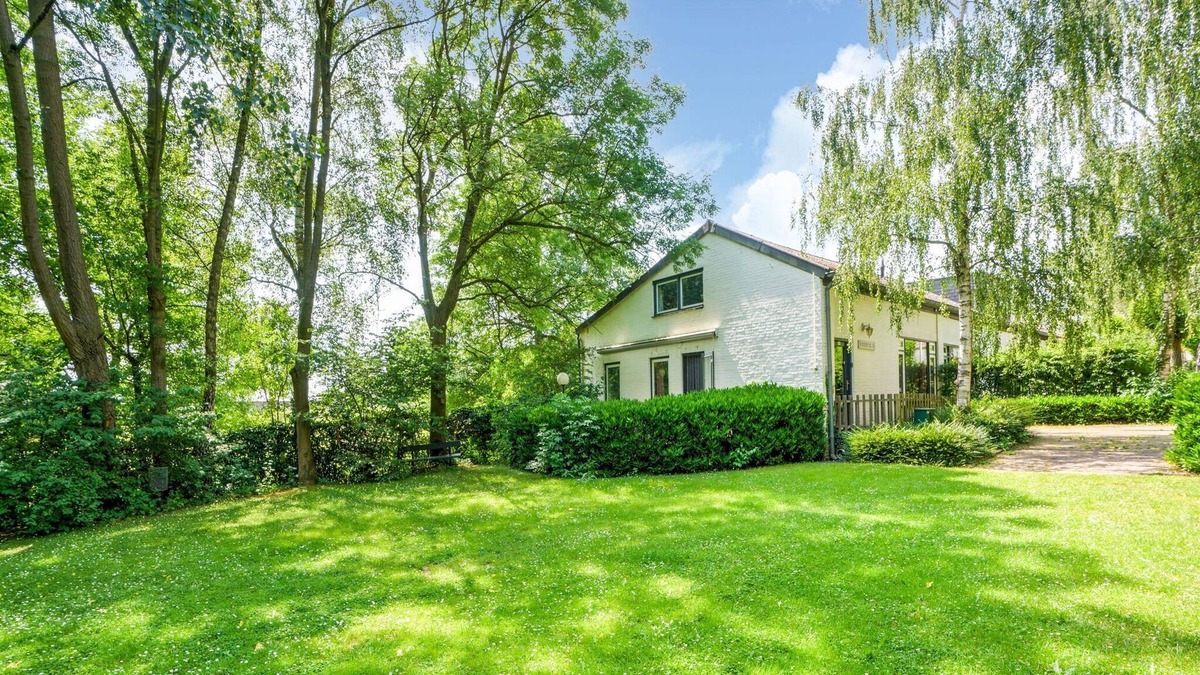 Municipality of Meerssen House | Secluded Holiday Home in Ulestraten with Garden