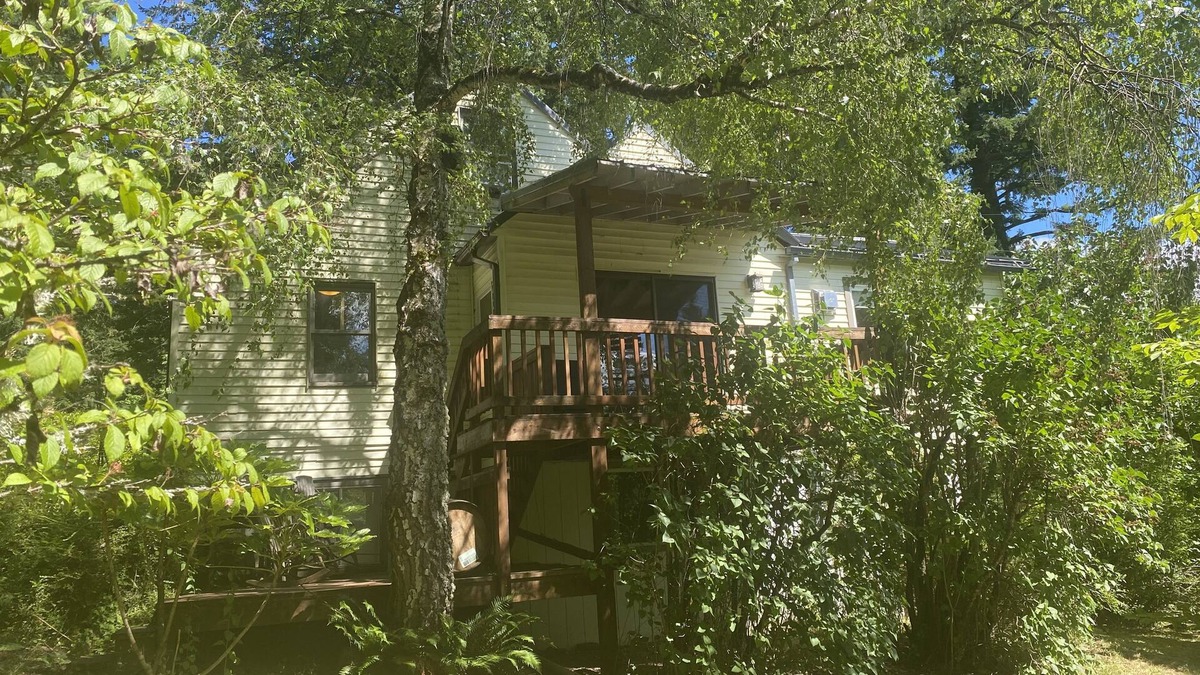Stevenson House | Secluded home with tranquil view