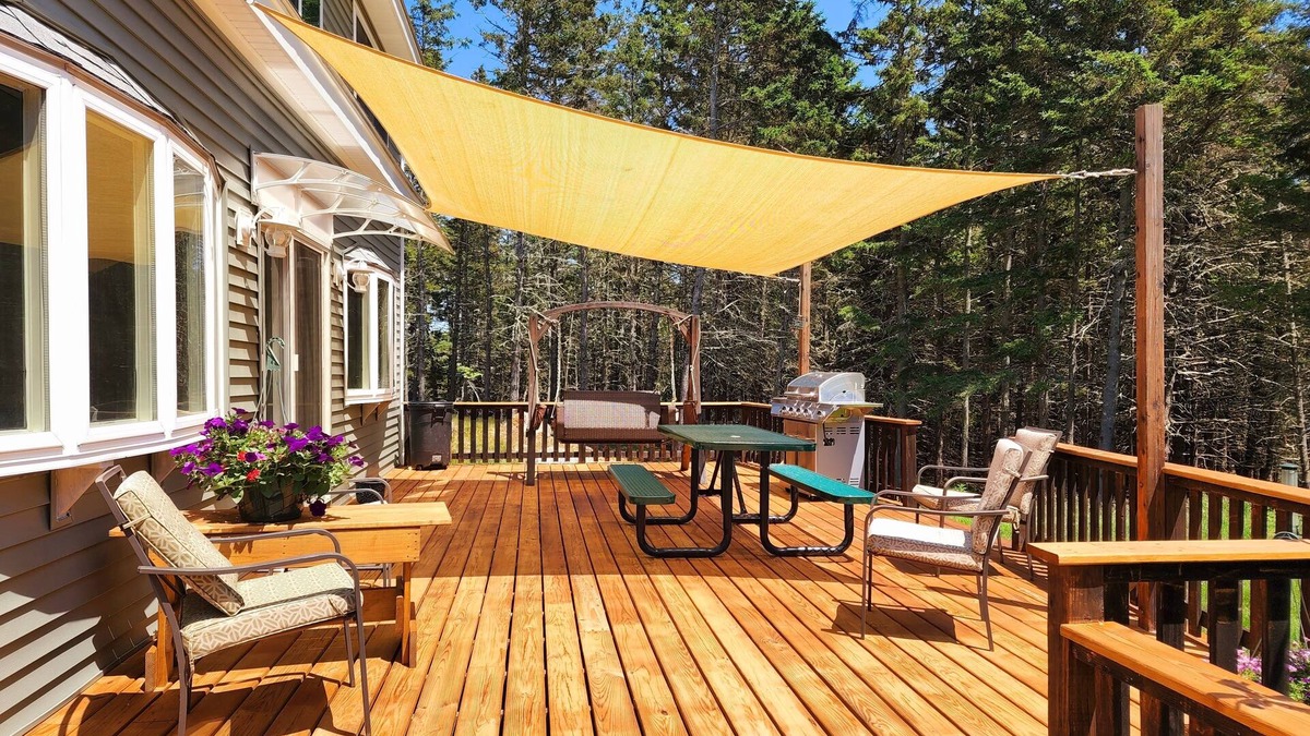 Deer Isle House | Secluded house just minutes away from Deer Isle/Stonington villages and beaches!